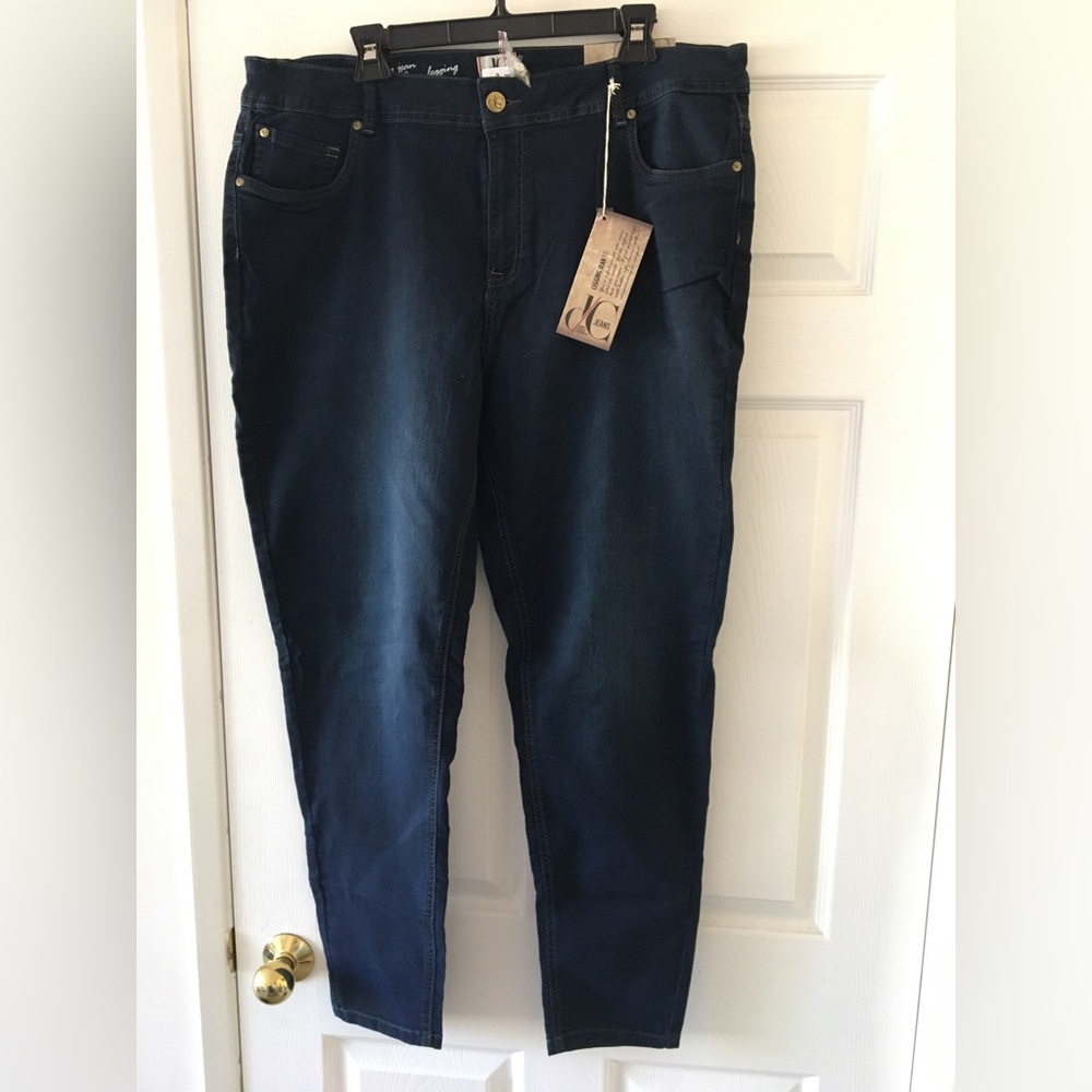 Sz 22 skinny jeans new with tags